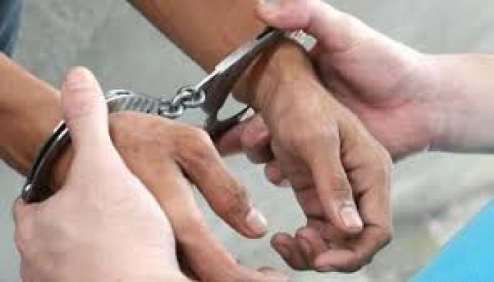 যাদুকাটায় পুলিশের অভিযানে ৬ নৌকাসহ গ্রেফতার ৪ যাদুকাটায় পুলিশের অভিযানে ৬ নৌকাসহ গ্রেফতার ৪