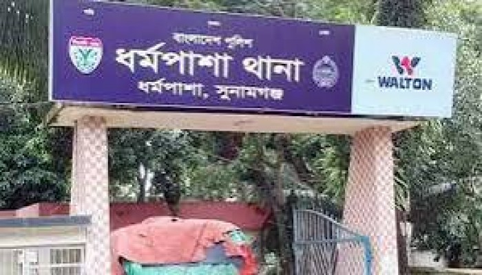 গাঁজাসহ দুই মাদক ব্যবসায়ী গ্রেফতার গাঁজাসহ দুই মাদক ব্যবসায়ী গ্রেফতার