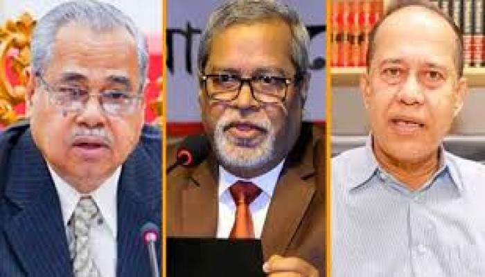 সাবেক ৩ সিইসি’র বিরুদ্ধে রাষ্ট্রদ্রোহ মামলা সাবেক ৩ সিইসি’র বিরুদ্ধে রাষ্ট্রদ্রোহ মামলা