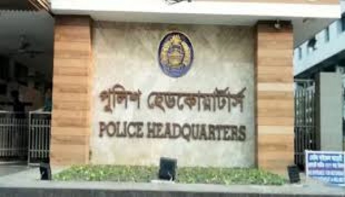 আইন হাতে তুলে নিলে কঠোর ব্যবস্থা : পুলিশ সদর দপ্তর আইন হাতে তুলে নিলে কঠোর ব্যবস্থা : পুলিশ সদর দপ্তর