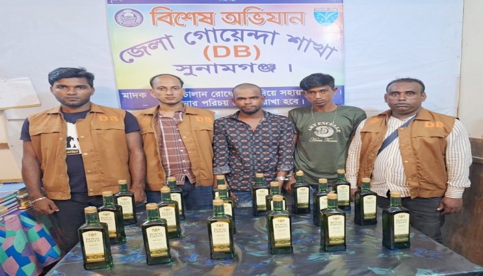 মল্লিকপুরে মদসহ গ্রেফতার ২ মল্লিকপুরে মদসহ গ্রেফতার ২