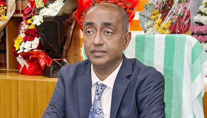 সাহস থাকলে দেশে এসে মামলা মোকাবেলা করুন সাহস থাকলে দেশে এসে মামলা মোকাবেলা করুন