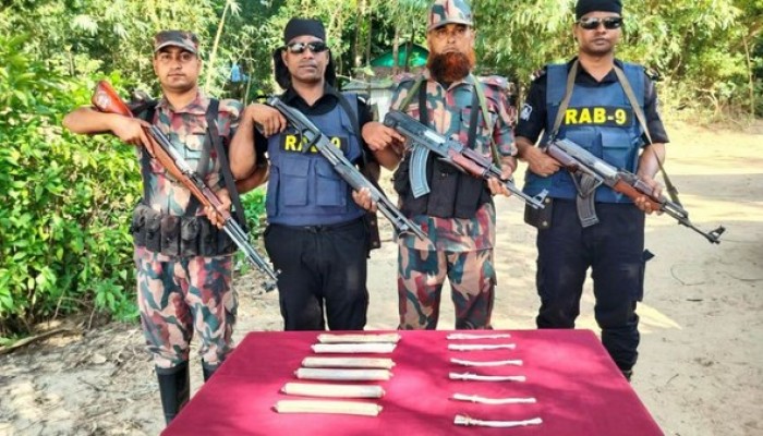তাহিরপুরে ৬টি বিস্ফোরক উদ্ধার তাহিরপুরে ৬টি বিস্ফোরক উদ্ধার