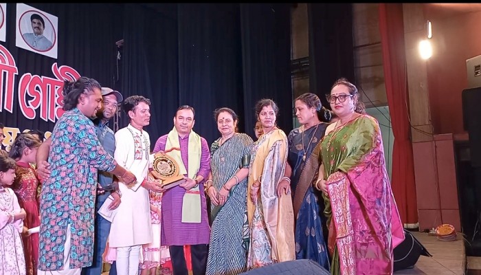 লোকদল শিল্পীগোষ্ঠীর ২৬ বছর পূর্তি উৎসব সম্পন্ন লোকদল শিল্পীগোষ্ঠীর ২৬ বছর পূর্তি উৎসব সম্পন্ন