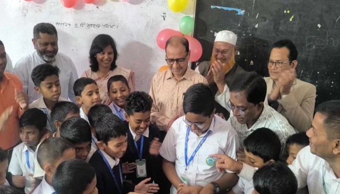 জিপিএ-৫ শিক্ষার একমাত্র মানদন্ড হতে পারে না : উপদেষ্টা ডা. বিধান রঞ্জন রায় পোদ্দার জিপিএ-৫ শিক্ষার একমাত্র মানদন্ড হতে পারে না : উপদেষ্টা ডা. বিধান রঞ্জন রায় পোদ্দার