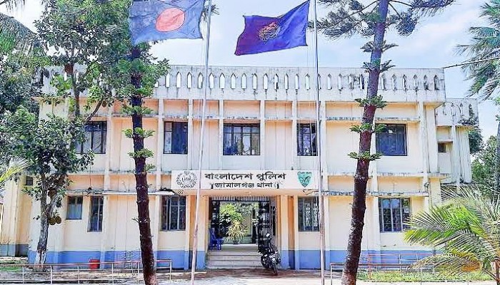 জামালগঞ্জে ৬ জনকে কুপিয়ে জখম, ২ জনের অবস্থা আশঙ্কাজনক জামালগঞ্জে ৬ জনকে কুপিয়ে জখম, ২ জনের অবস্থা আশঙ্কাজনক