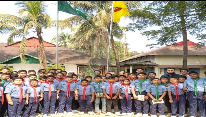 জুবিলী উচ্চ বিদ্যালয়ে অর্ধ শতাধিক ছাত্রেরর স্কাউট দীক্ষাগ্রহণ জুবিলী উচ্চ বিদ্যালয়ে অর্ধ শতাধিক ছাত্রেরর স্কাউট দীক্ষাগ্রহণ