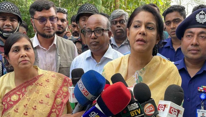 “যদি রাজনীতিবিদরাই সংস্কার করেন, তাহলে ৫৩ বছর তারা কী করেছেন” “যদি রাজনীতিবিদরাই সংস্কার করেন, তাহলে ৫৩ বছর তারা কী করেছেন”