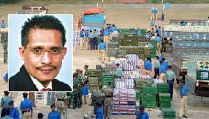 দশ ট্রাক অস্ত্র মামলা থেকে বাবরসহ ৭ আসামি খালাস দশ ট্রাক অস্ত্র মামলা থেকে বাবরসহ ৭ আসামি খালাস
