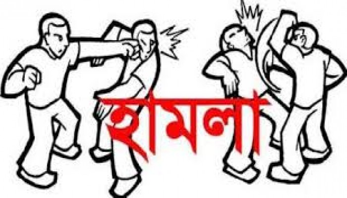 হালুয়ারগাঁওয়ে নিরীহ পরিবারের ওপর হামলা, বাড়িঘর ভাঙচুর, আহত ৩ হালুয়ারগাঁওয়ে নিরীহ পরিবারের ওপর হামলা, বাড়িঘর ভাঙচুর, আহত ৩
