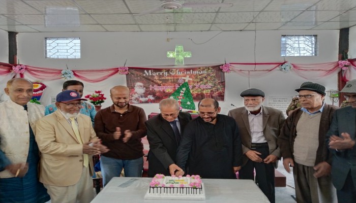 বর্ণিল আয়োজনে বড়দিন উদযাপিত বর্ণিল আয়োজনে বড়দিন উদযাপিত