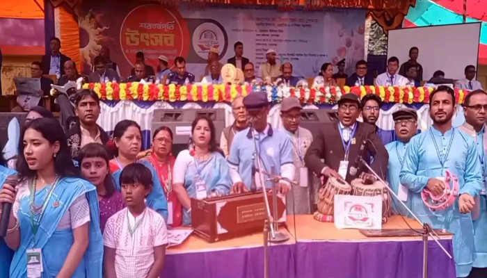 বিশ্বেশ্বরী পাবলিক উচ্চ বিদ্যালয়ের শতবর্ষপূর্তি উৎসব উদযাপিত বিশ্বেশ্বরী পাবলিক উচ্চ বিদ্যালয়ের শতবর্ষপূর্তি উৎসব উদযাপিত