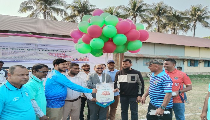 জেলা পর্যায়ে আন্তঃকলেজ ফুটবল টুর্নামেন্ট উদ্বোধন জেলা পর্যায়ে আন্তঃকলেজ ফুটবল টুর্নামেন্ট উদ্বোধন