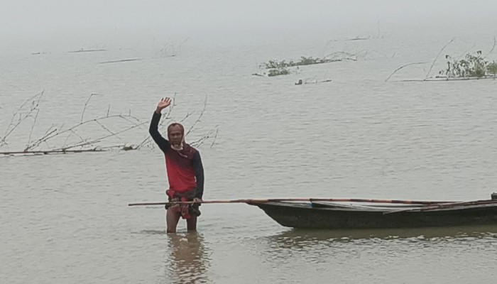 পাগনার হাওরের পানি নিষ্কাশন হচ্ছে না, বোরো চাষে অনিশ্চয়তায় ৫০ গ্রামের কৃষক পাগনার হাওরের পানি নিষ্কাশন হচ্ছে না, বোরো চাষে অনিশ্চয়তায় ৫০ গ্রামের কৃষক