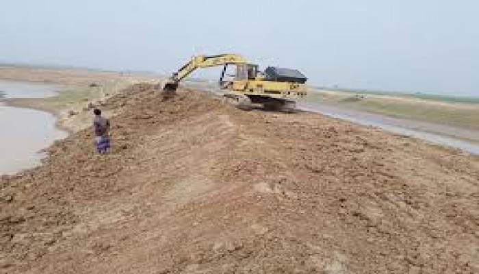 ফসলরক্ষা বাঁধের কাজ, শাল্লায় লেজেগোবরে পিআইসি ফসলরক্ষা বাঁধের কাজ, শাল্লায় লেজেগোবরে পিআইসি