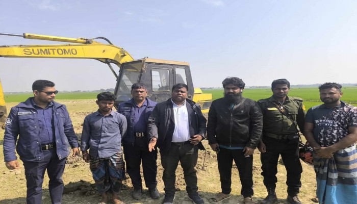 অবৈধভাবে মাটি উত্তোলন করায় দুইজনকে কারাদন্ড অবৈধভাবে মাটি উত্তোলন করায় দুইজনকে কারাদন্ড