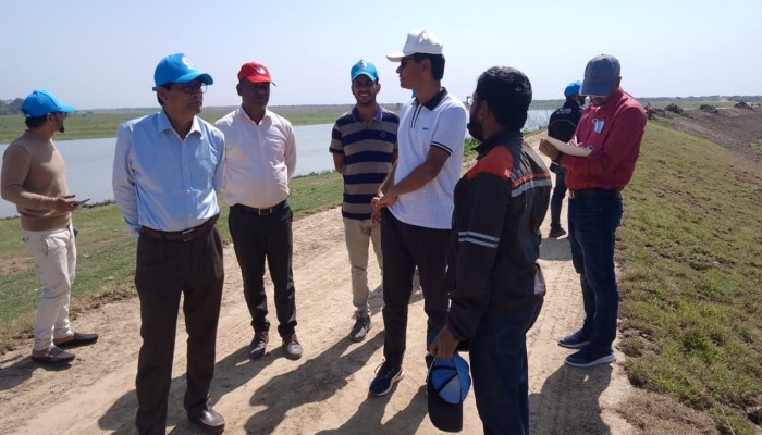 হাওরের বাঁধ পরিদর্শনে পাউবো’র বোর্ড সদস্য হাওরের বাঁধ পরিদর্শনে পাউবো’র বোর্ড সদস্য