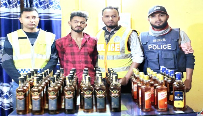 তাহিরপুরে ৬০ বোতল বিদেশী মদের চালানসহ যুবক গ্রেপ্তার তাহিরপুরে ৬০ বোতল বিদেশী মদের চালানসহ যুবক গ্রেপ্তার