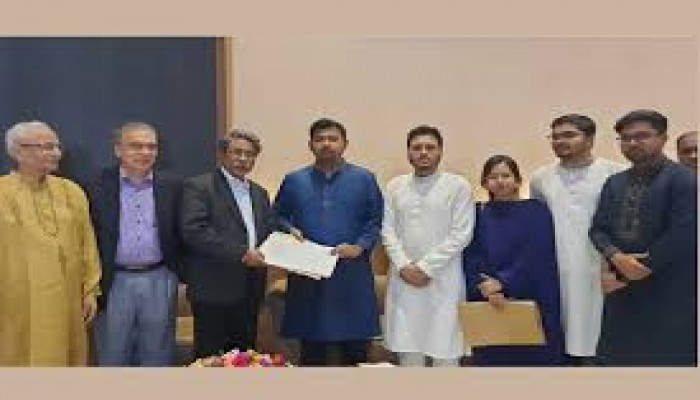 রাষ্ট্রের নাম পরিবর্তন নয়, ৭১ ও ২৪ এক কাতারে রাখায় দ্বিমত বিএনপি’র রাষ্ট্রের নাম পরিবর্তন নয়, ৭১ ও ২৪ এক কাতারে রাখায় দ্বিমত বিএনপি’র