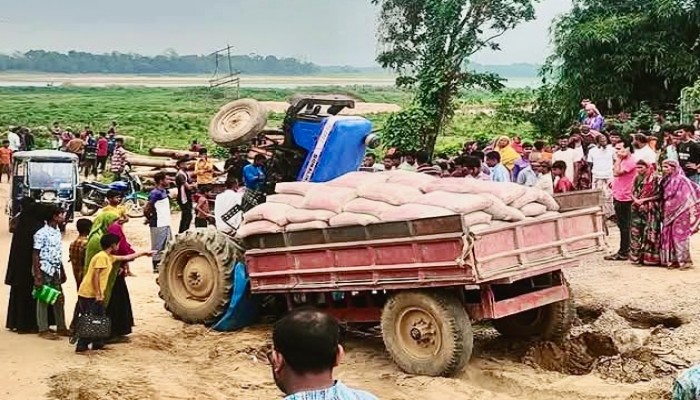 তাহিরপুরে লরি উল্টে চালক নিহত তাহিরপুরে লরি উল্টে চালক নিহত