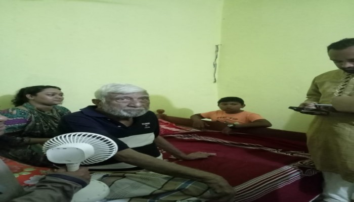 পারিবারিক কলহের বিষয়ে সাবেক এমপি নাছির চৌধুরী’র সংবাদ সম্মেলন পারিবারিক কলহের বিষয়ে সাবেক এমপি নাছির চৌধুরী’র সংবাদ সম্মেলন