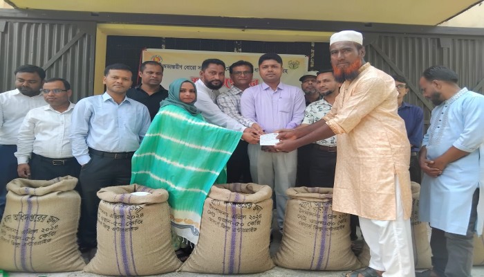 জামালগঞ্জে বোরো ধান সংগ্রহ অভিযানের উদ্বোধন জামালগঞ্জে বোরো ধান সংগ্রহ অভিযানের উদ্বোধন