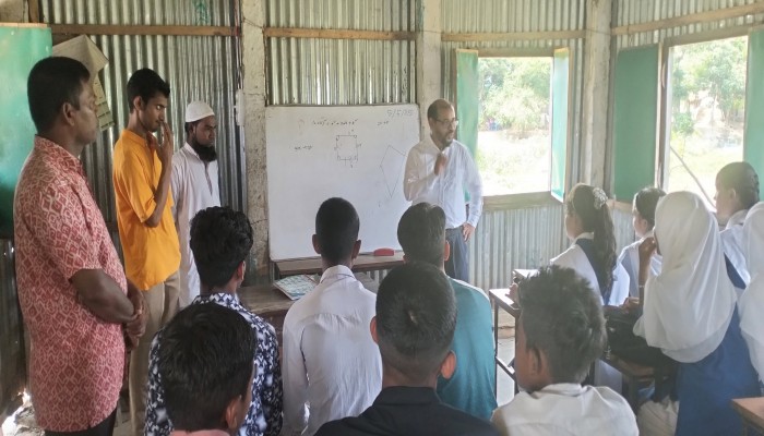 জেলা প্রশাসকের শিক্ষাপ্রতিষ্ঠান পরিদর্শন জেলা প্রশাসকের শিক্ষাপ্রতিষ্ঠান পরিদর্শন