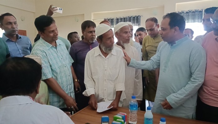 দেশের মানুষ সুষ্ঠু নির্বাচন দেখতে চায় : কয়ছর এম আহমদ দেশের মানুষ সুষ্ঠু নির্বাচন দেখতে চায় : কয়ছর এম আহমদ