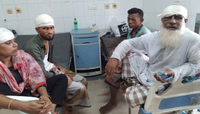 জামালগঞ্জে বিয়ে বাড়িতে হামলা, নারীসহ আহত ১০ জামালগঞ্জে বিয়ে বাড়িতে হামলা, নারীসহ আহত ১০