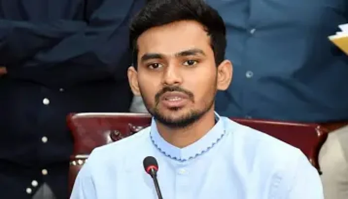 চুপ থাকার পরিস্থিতি নেই, ইশরাকের বিষয়ে সিদ্ধান্ত শিগগির চুপ থাকার পরিস্থিতি নেই, ইশরাকের বিষয়ে সিদ্ধান্ত শিগগির