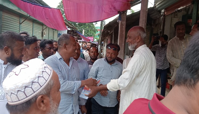 ৩১ দফা বাস্তবায়নে বিএনপি নেতা নূরুল ইসলামের গণসংযোগ ৩১ দফা বাস্তবায়নে বিএনপি নেতা নূরুল ইসলামের গণসংযোগ