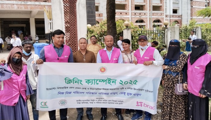পৌর শহরে ক্লিনিং ক্যাম্পেইন, মশার উৎপত্তিস্থল ধ্বংসের আহ্বান পৌর শহরে ক্লিনিং ক্যাম্পেইন, মশার উৎপত্তিস্থল ধ্বংসের আহ্বান