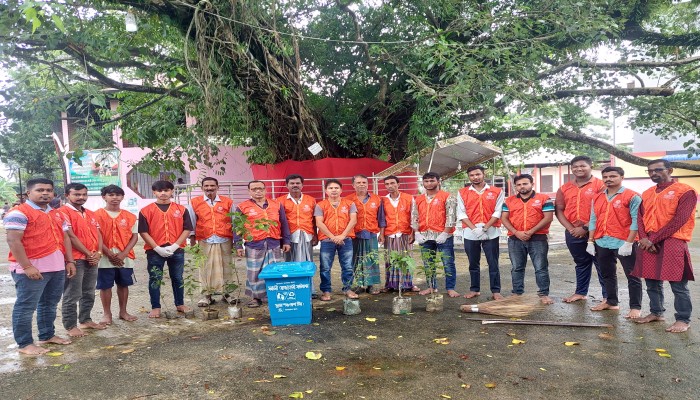 সনাতনী স্বেচ্ছাসেবী ফাউন্ডেশনের উদ্যোগে শ্মশানঘাটে পরিচ্ছন্নতা অভিযান, বৃক্ষরোপণ সনাতনী স্বেচ্ছাসেবী ফাউন্ডেশনের উদ্যোগে শ্মশানঘাটে পরিচ্ছন্নতা অভিযান, বৃক্ষরোপণ