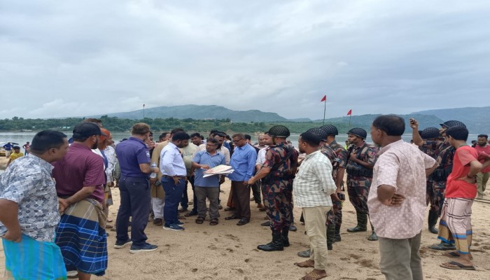 তাহিরপুরে যাদুকাটা বালুমহাল ১ এর সীমানা নির্ধারণ