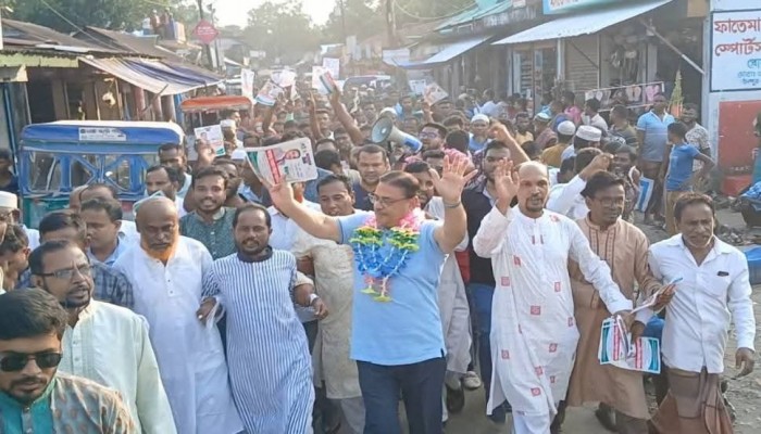 বিএনপি’র ৩১ দফা বাস্তবায়নে দেওয়ান জয়নুল জাকেরিনের গণসংযোগ