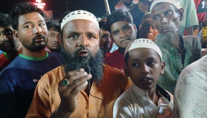 বিশ্বম্ভরপুরে মাদ্রাসা ছাত্রকে নির্যাতনের প্রতিবাদে এলাকাবাসীর বিক্ষোভ