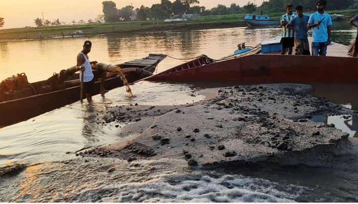 অবৈধভাবে বালু উত্তোলনে লিমপিড ইঞ্জিনিয়ারিংয়ের বিরুদ্ধে মামলা