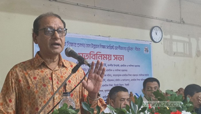 প্রাথমিকের নতুন বই নভেম্বরে পাওয়ার আশা উপদেষ্টার