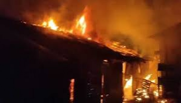 দিরাইয়ে গ্যাস সিলিন্ডার বিস্ফোরণে ঘর ভস্মিভূত