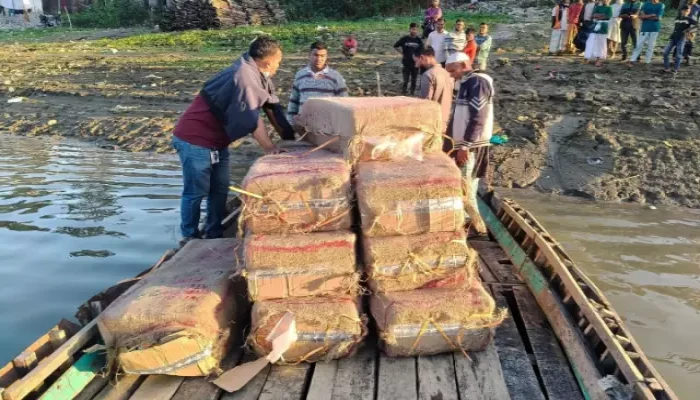 জয়নগর বাজার থেকে ৩৬ লাখ টাকার ভারতীয় নাসির বিড়ি জব্দ