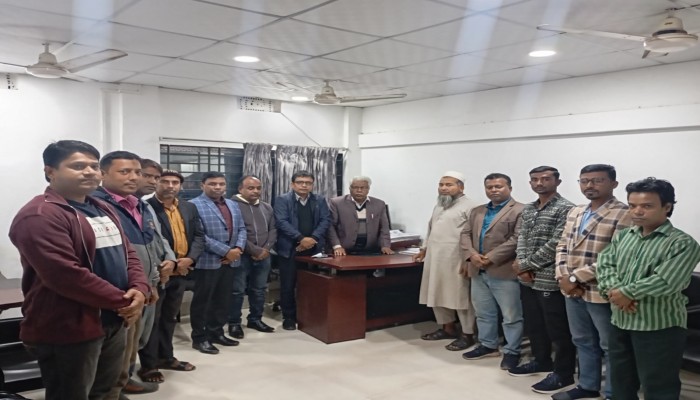 সুনামকণ্ঠ সাহিত্য পরিষদের সাপ্তাহিক আড্ডা অনুষ্ঠিত