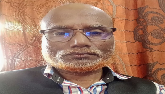 আমাদের 'সুনামকণ্ঠ' : আকরাম উদ্দিন