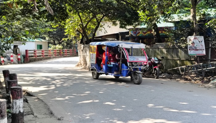 ২৫টি বিপজ্জনক বাঁকে দুর্ঘটনার ঝুঁকি