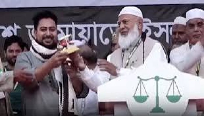 জামায়াত আমির ফ্যাসিবাদবিরোধী লড়াইয়ের বীর সেনাপতি : নাহিদ ইসলাম