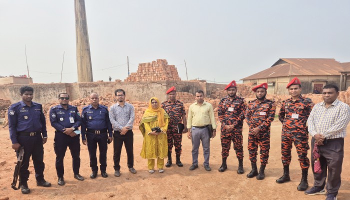 খন্দকার ও মিজান ইটভাটাকে ৩ লাখ টাকা জরিমানা