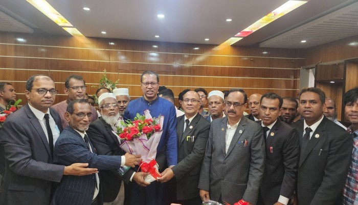 সুনামগঞ্জ জেলা পরিষদের দায়িত্ব নিলেন মিজানুর রহমান চৌধুরী