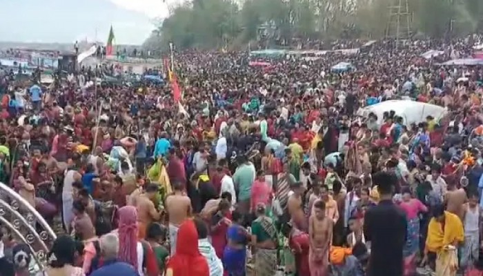 পণাতীর্থে লাখ লাখ পুণ্যার্থীর ঢল