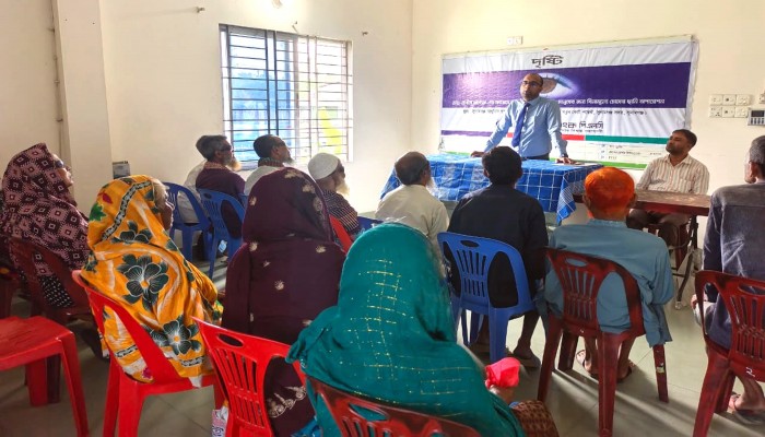 ডাচ-বাংলা ব্যাংকের অর্থায়নে দরিদ্র রোগীদের বিনামূল্যে ছানি অপারেশন