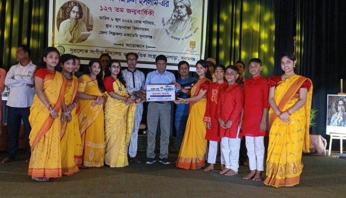 জন্মজয়ন্তীতে কবি নজরুল ইসলামকে স্মরণ