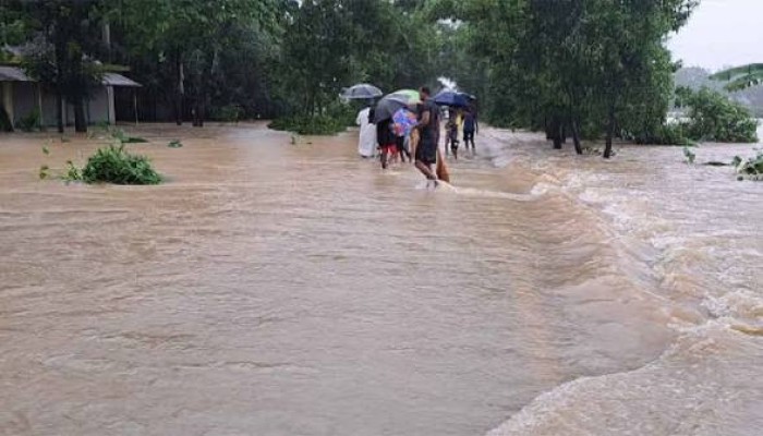 বিপৎসীমার কাছাকাছি ৪ নদীর পানি, প্লাবিত হতে পারে নিম্নাঞ্চল